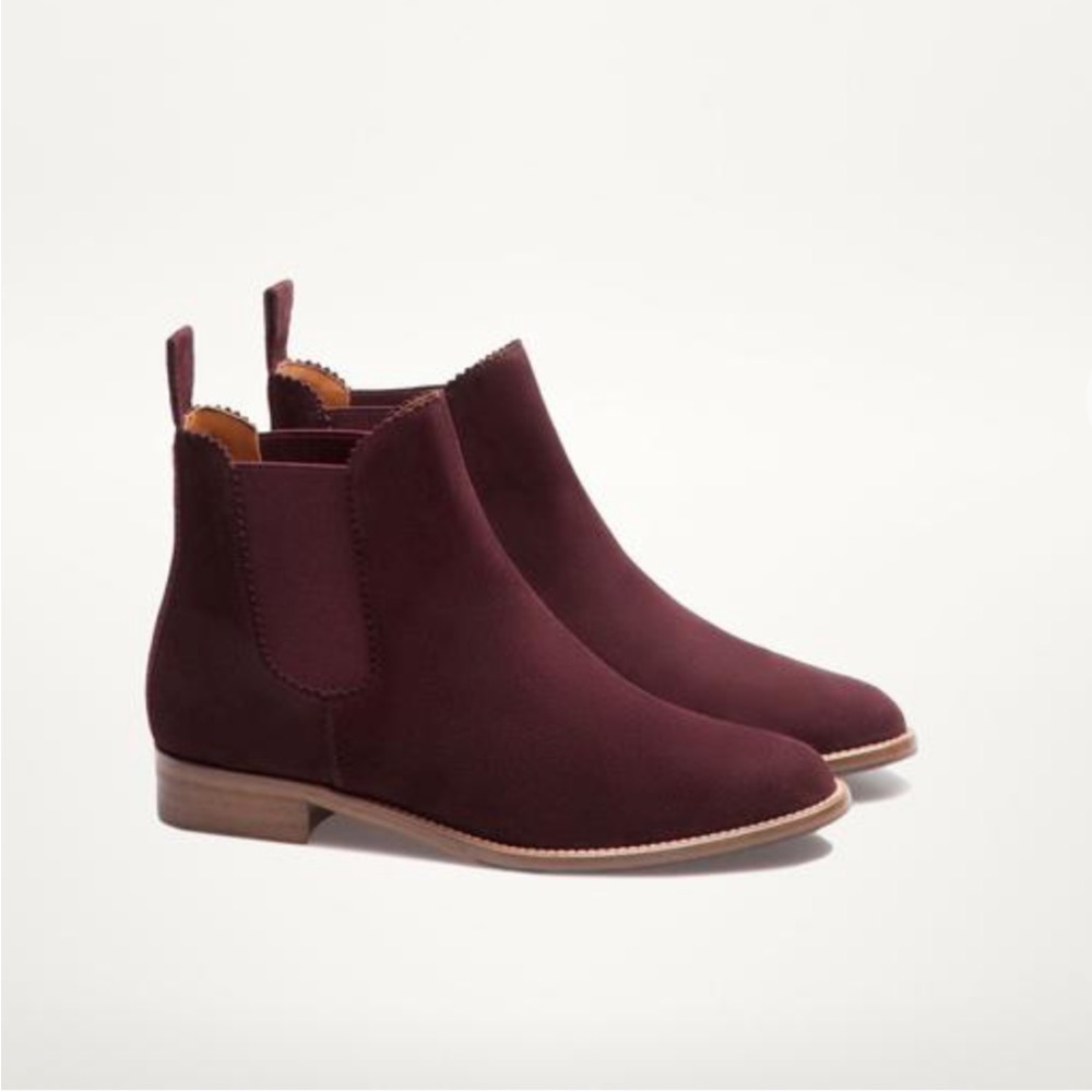 MASSIMO DUTTI - Burgundy Suede Chelsea Boots - size 40 EUR